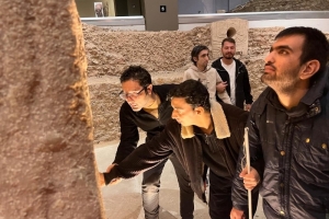 Görme Engelliler, Tarihi Beyaz Bastonlarıyla Keşfetti