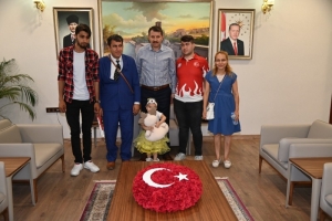 KULÜBÜMÜZDEN YENİ VALİYE HAYIRLI OLSUN ZİYARETİ...