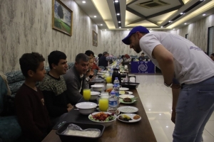 MÜZİK KURSU İÇİN İFTAR YEMEĞİNDE BİR ARAYA GELDİK!