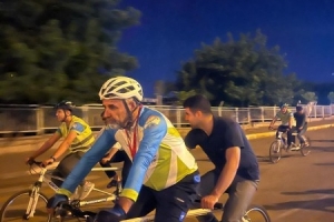 Tandem Bisikletlerle Engelleri Aştılar: Görme Engelliler İçin Özel Gece