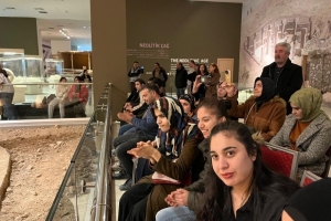 Görme Engelliler, Tarihi Beyaz Bastonlarıyla Keşfetti