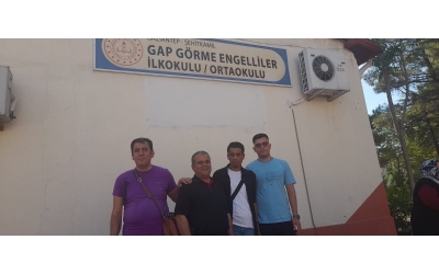 BİNALAR YIKILSA’DA KALPLER YAN YANA!