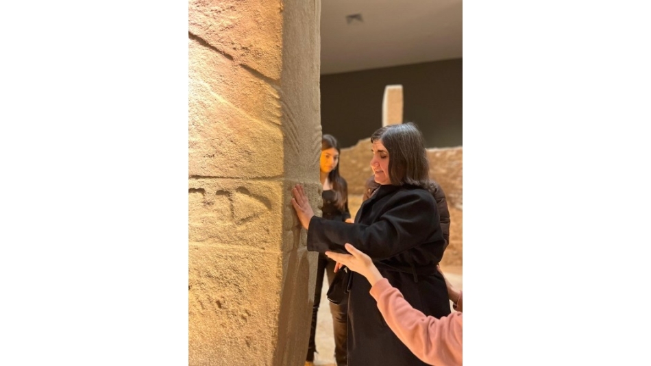 Görme Engelliler, Tarihi Beyaz Bastonlarıyla Keşfetti