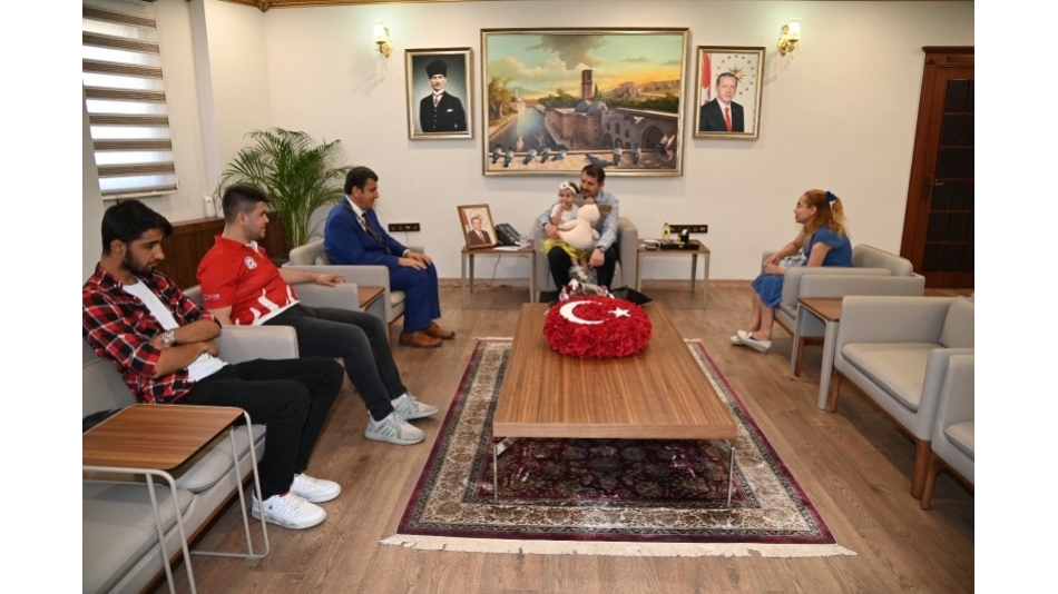 KULÜBÜMÜZDEN YENİ VALİYE HAYIRLI OLSUN ZİYARETİ...